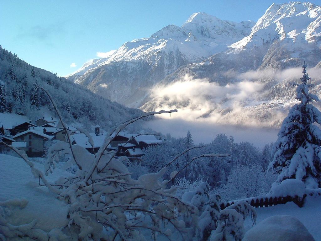 Chalet Bois D'Antan Bed & Breakfast Sainte-Foy-Tarentaise Exterior photo