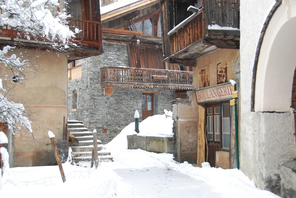 Chalet Bois D'Antan Bed & Breakfast Sainte-Foy-Tarentaise Exterior photo