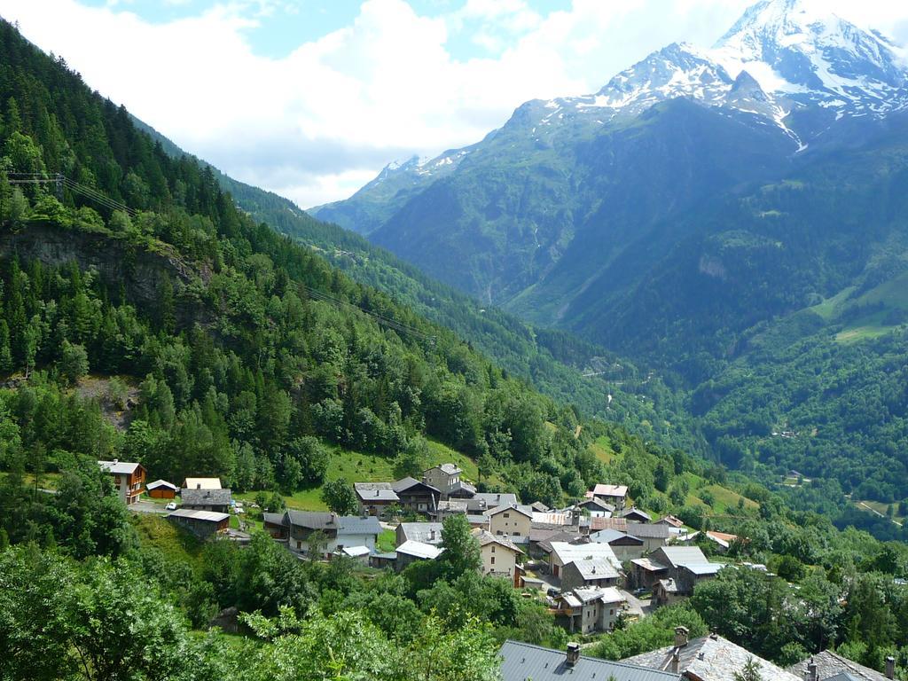 Chalet Bois D'Antan Bed & Breakfast Sainte-Foy-Tarentaise Exterior photo