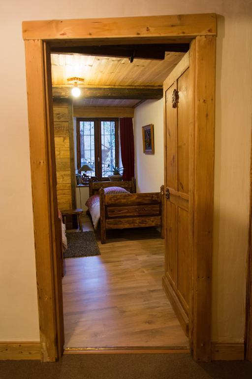 Chalet Bois D'Antan Bed & Breakfast Sainte-Foy-Tarentaise Exterior photo
