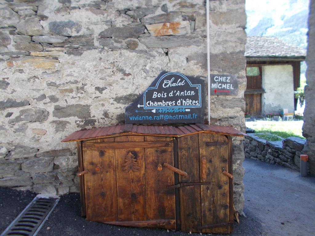 Chalet Bois D'Antan Bed & Breakfast Sainte-Foy-Tarentaise Exterior photo