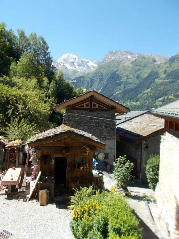 Chalet Bois D'Antan Bed & Breakfast Sainte-Foy-Tarentaise Exterior photo