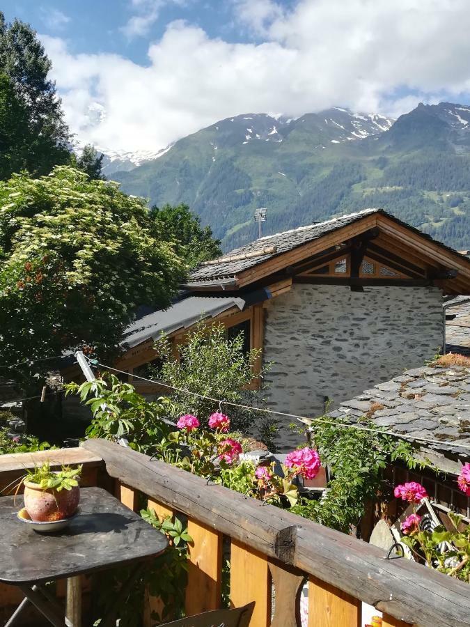 Chalet Bois D'Antan Bed & Breakfast Sainte-Foy-Tarentaise Exterior photo